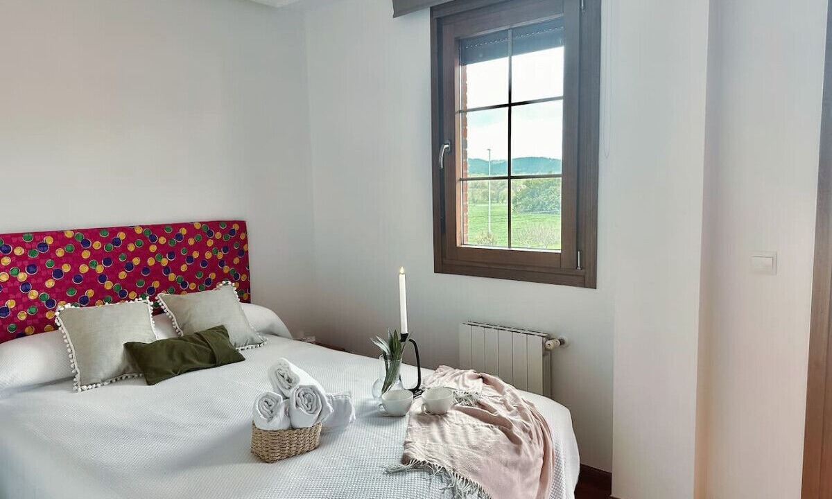 Photo of Bedroom in Villaverde de Pontones