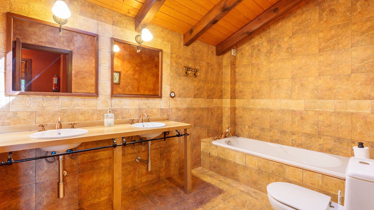 Photo of Bathroom in Los Santos