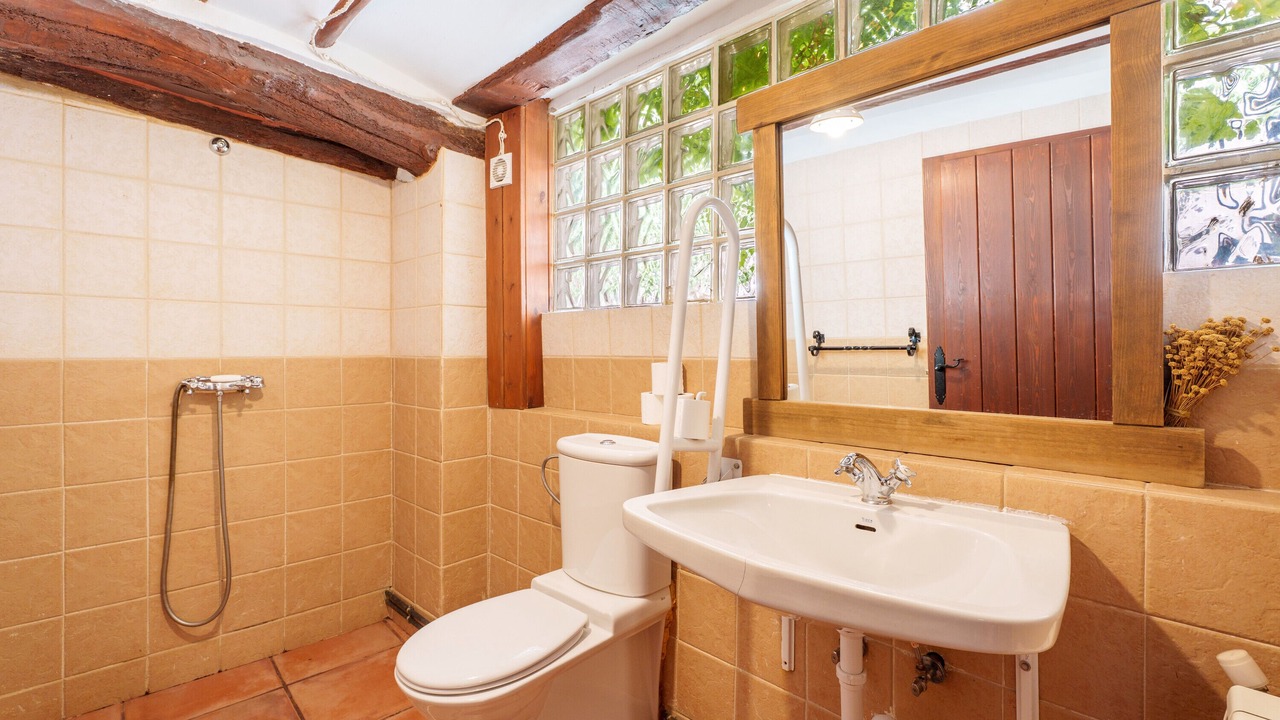 Photo of Bathroom in Los Santos