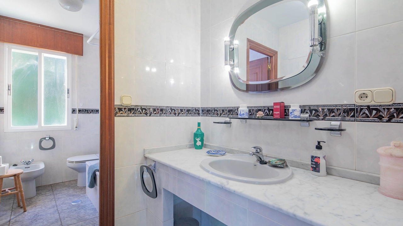 Photo of Bathroom in Callobre