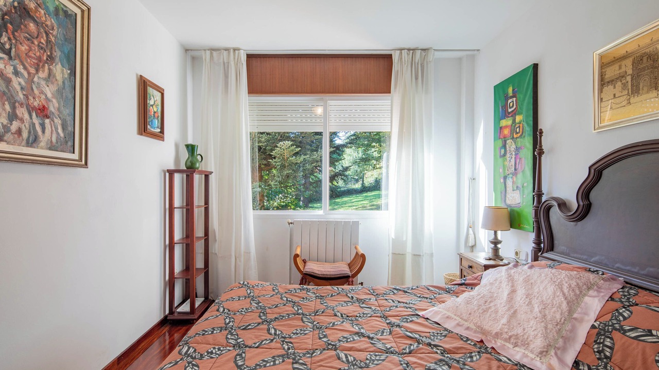 Photo of Bedroom in Callobre