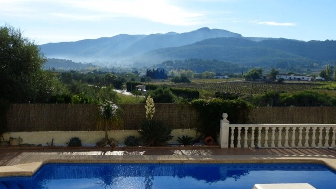 Photo of Outdoor in Jalon