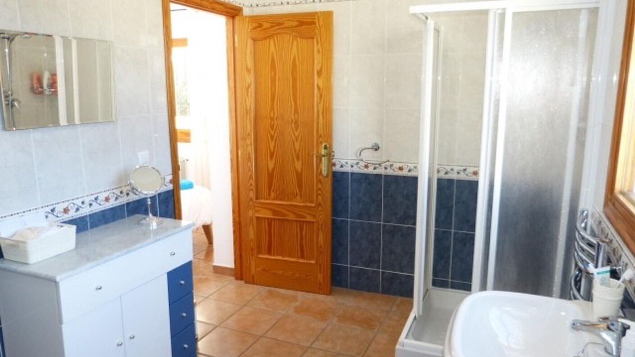 Photo of Bathroom in Jalon