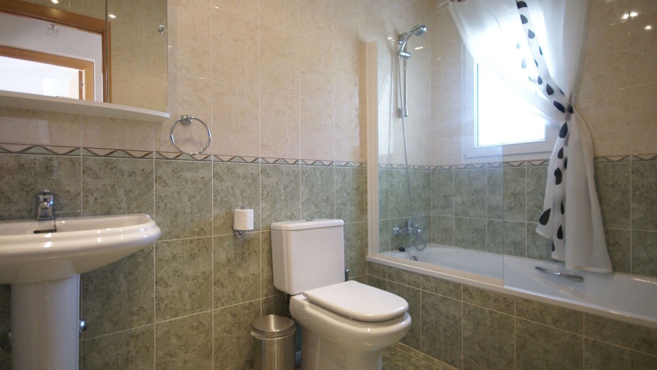Photo of Bathroom in Alcalali