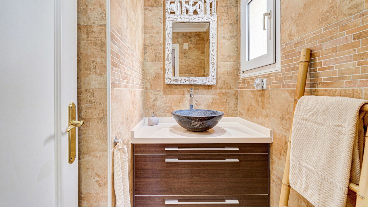 Photo of Bathroom in Oliva