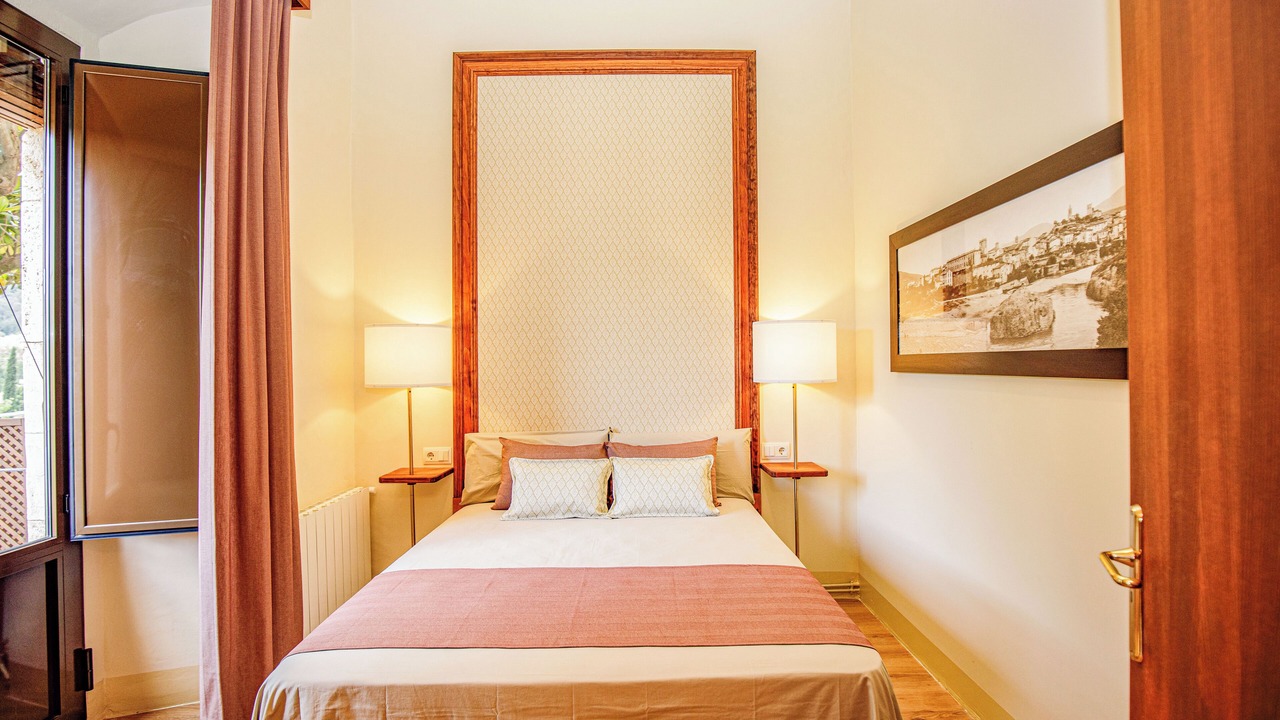 Photo of Bedroom in Besalu