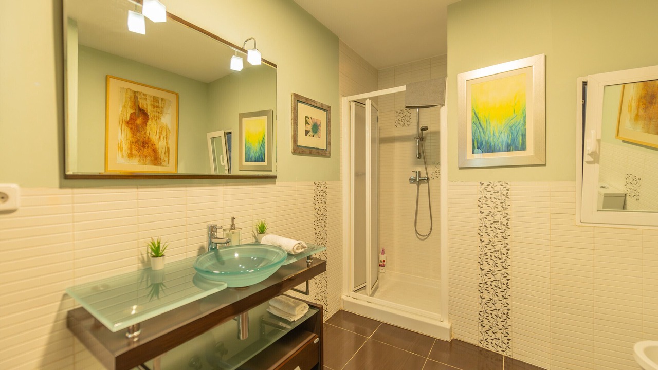 Photo of Bathroom in Imperial