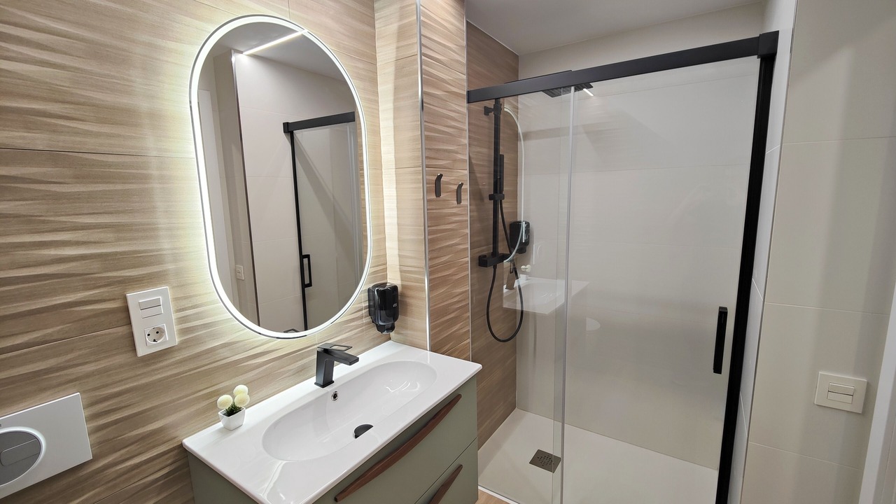 Photo of Bathroom in Oviedo City Centre