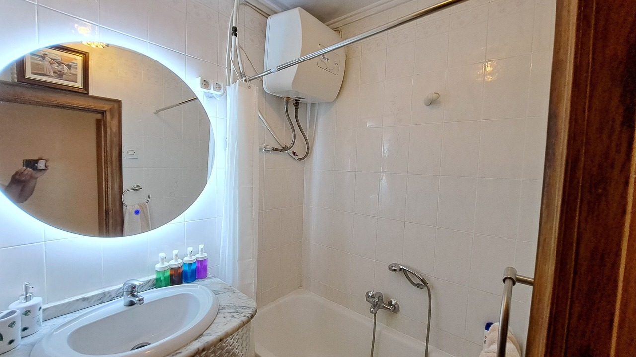 Photo of Bathroom in Rascanya
