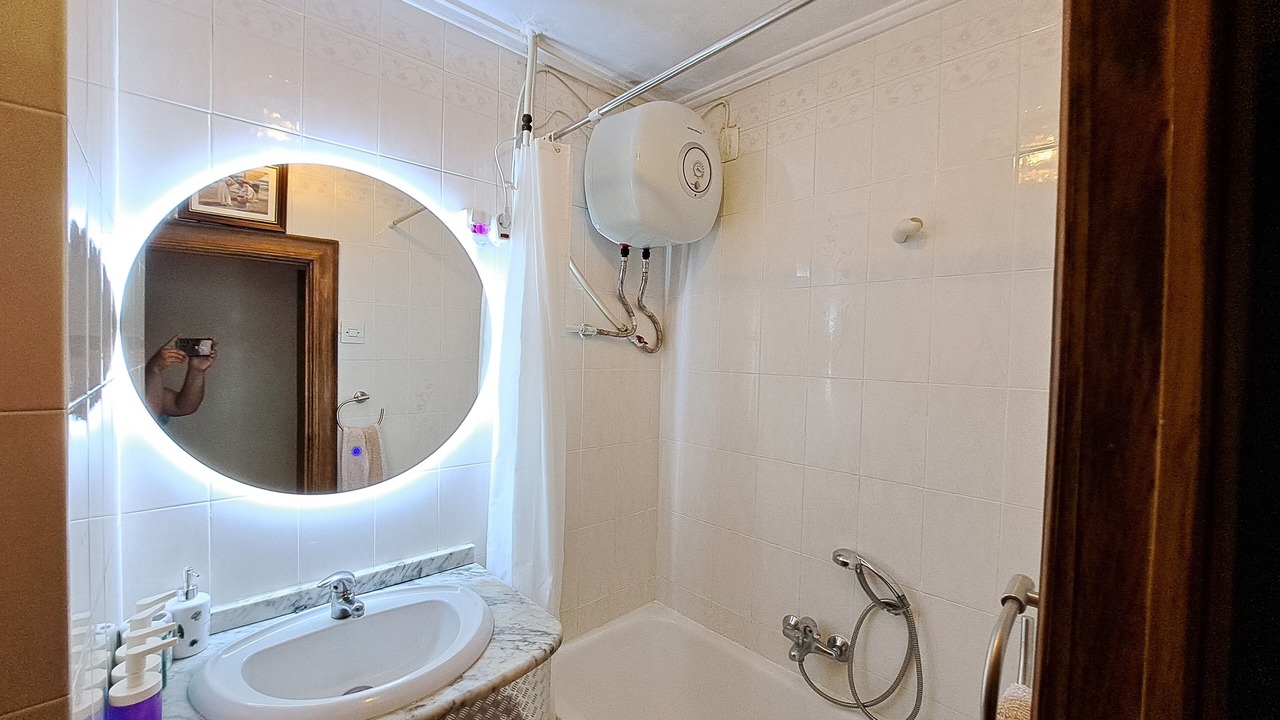 Photo of Bathroom in Rascanya