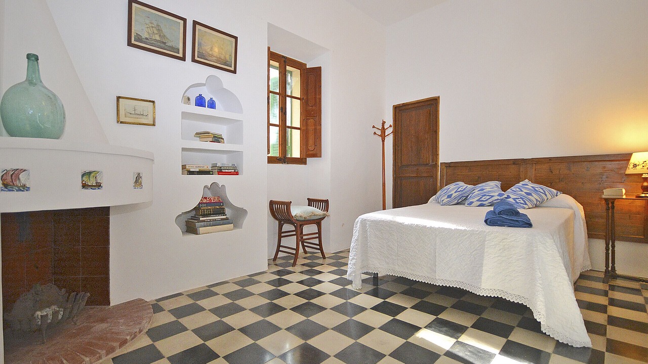 Photo of Bedroom in Mal Pas-Bon Aire