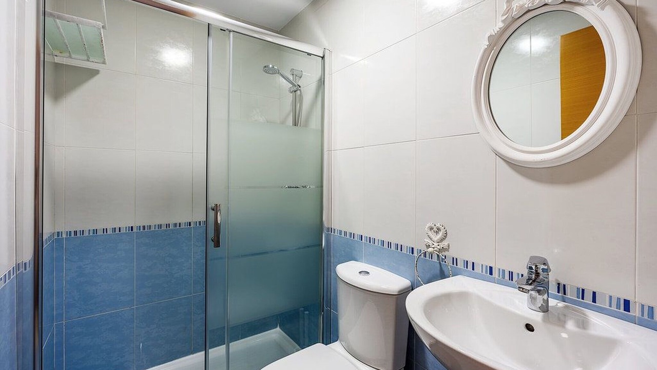 Photo of Bathroom in Retamar