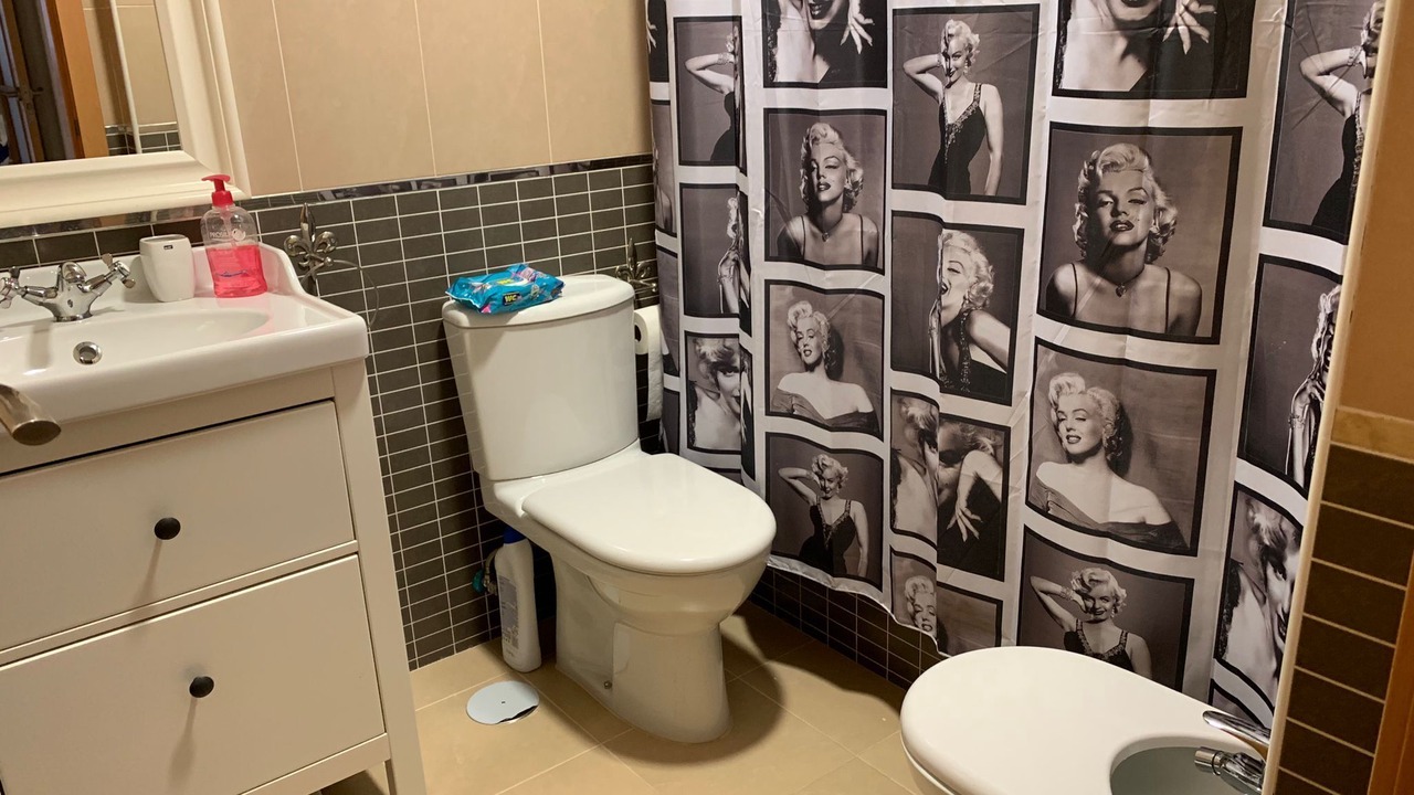 Photo of Bathroom in Retamar