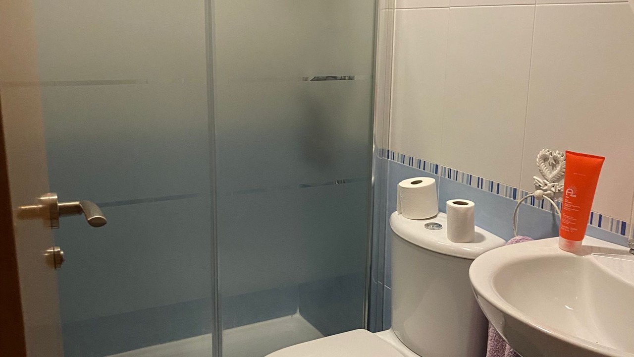 Photo of Bathroom in Retamar