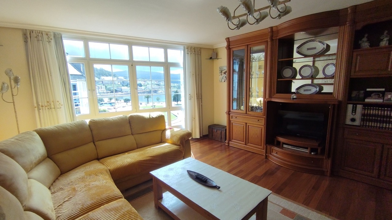 Photo of Livingroom in Cee