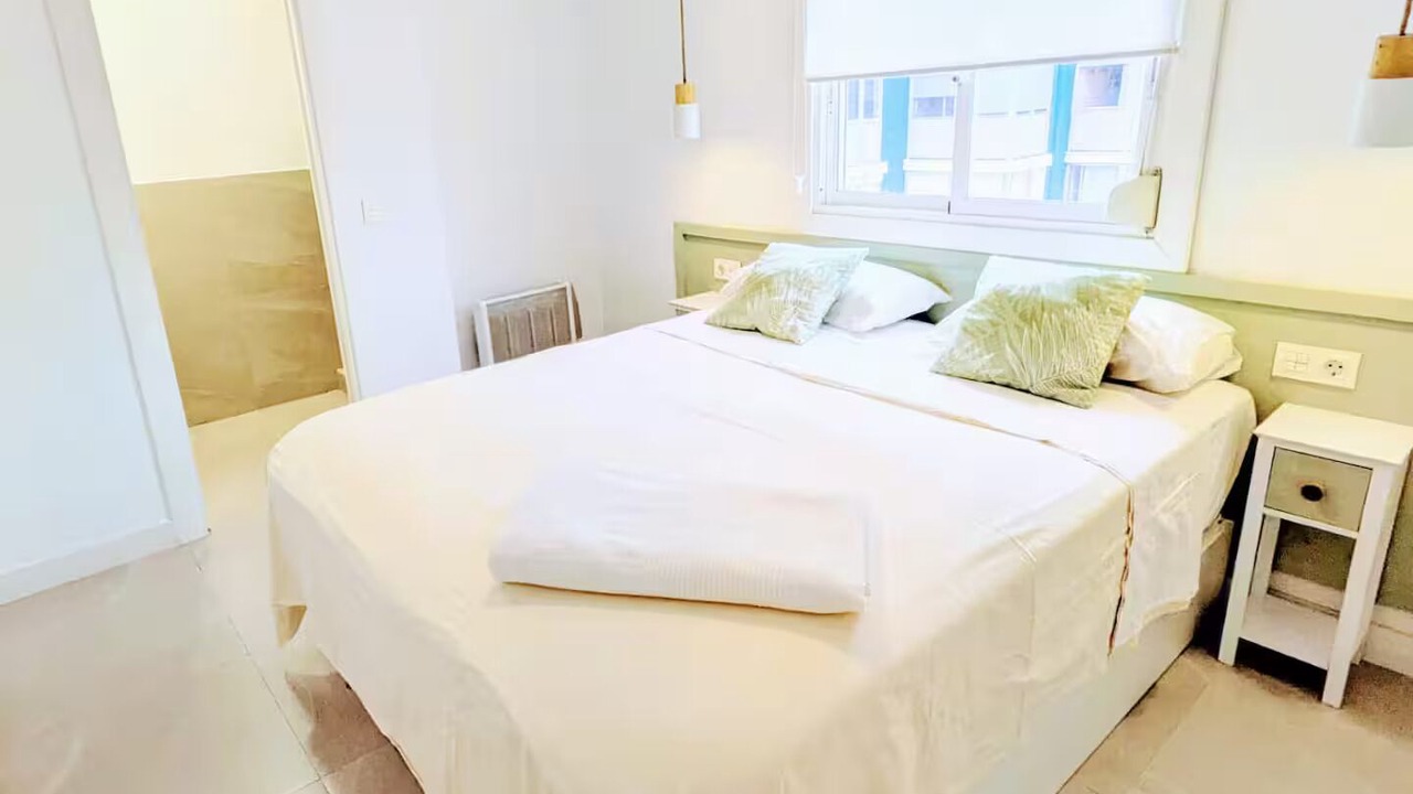Photo of Bedroom in La Pobla de Farnals