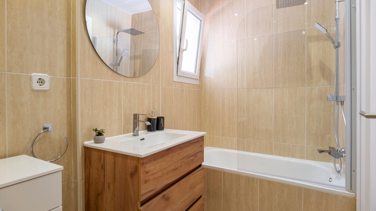 Photo of Bathroom in Alcorrin