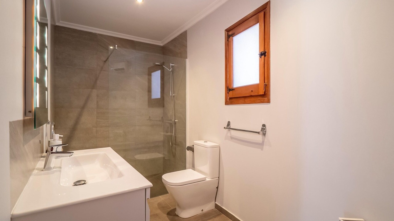 Photo of Bathroom in Alcalali
