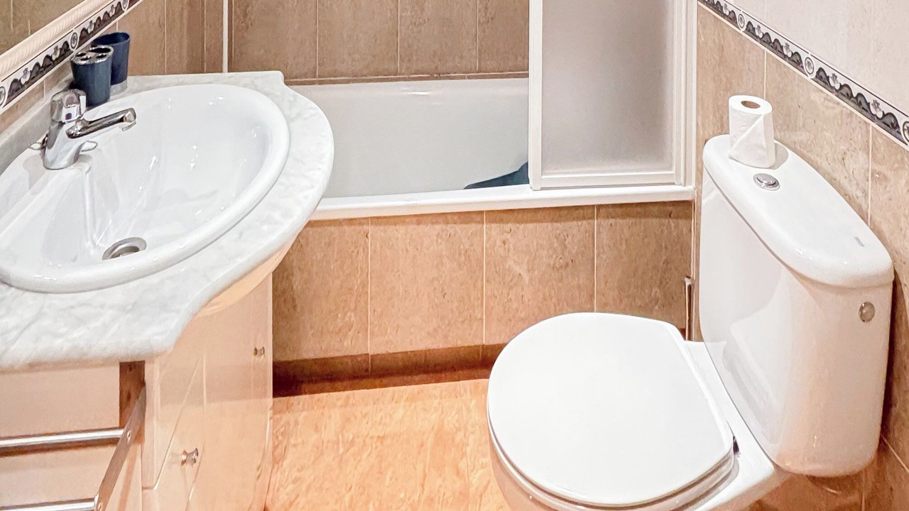 Photo of Bathroom in Raxo