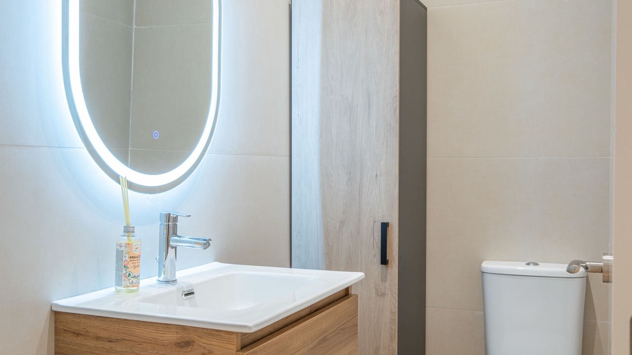Photo of Bathroom in Benicalap