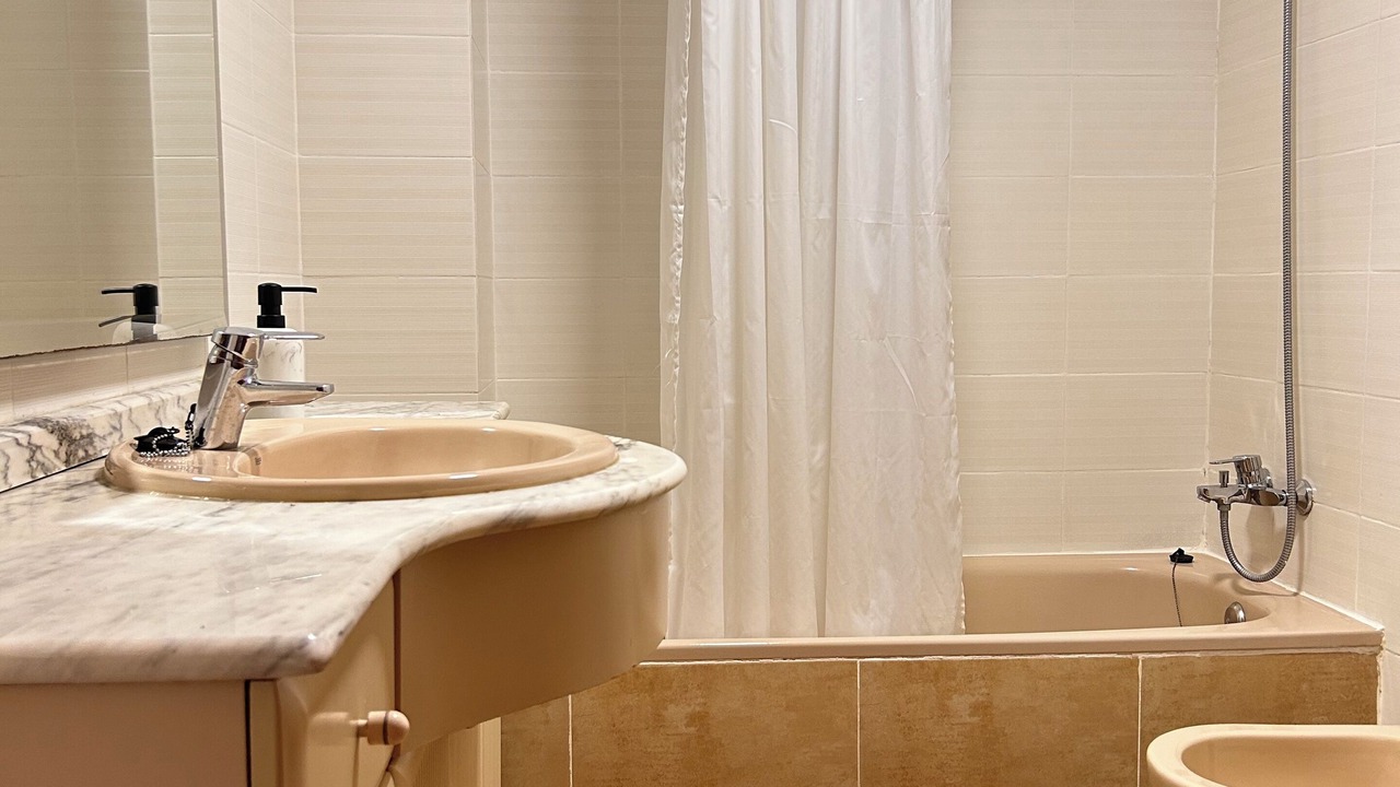 Photo of Bathroom in Aiora
