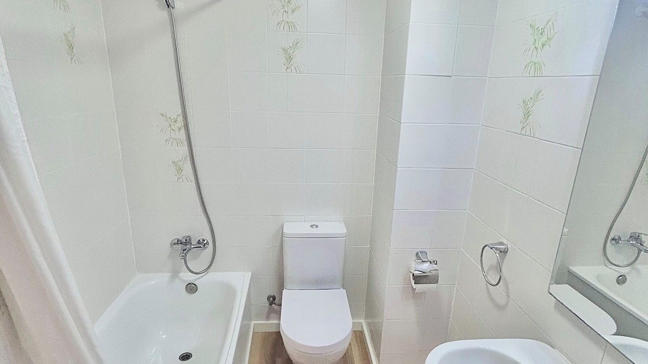 Photo of Bathroom in Aiora