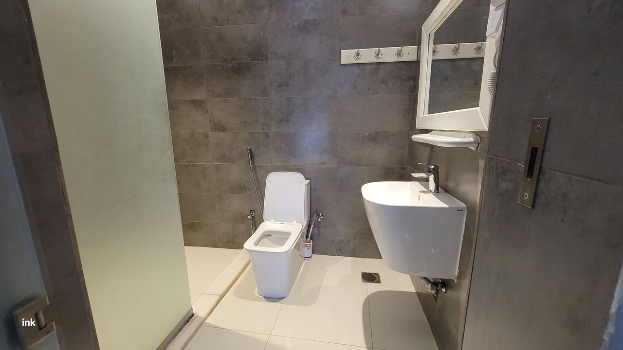Photo of Bathroom in Durrat Al-Arous