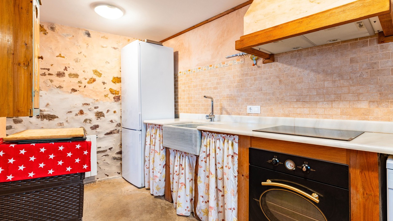Photo of Kitchen in Algimia de Almonacid