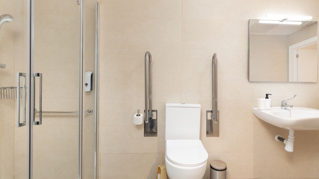 Photo of Bathroom in Patraix
