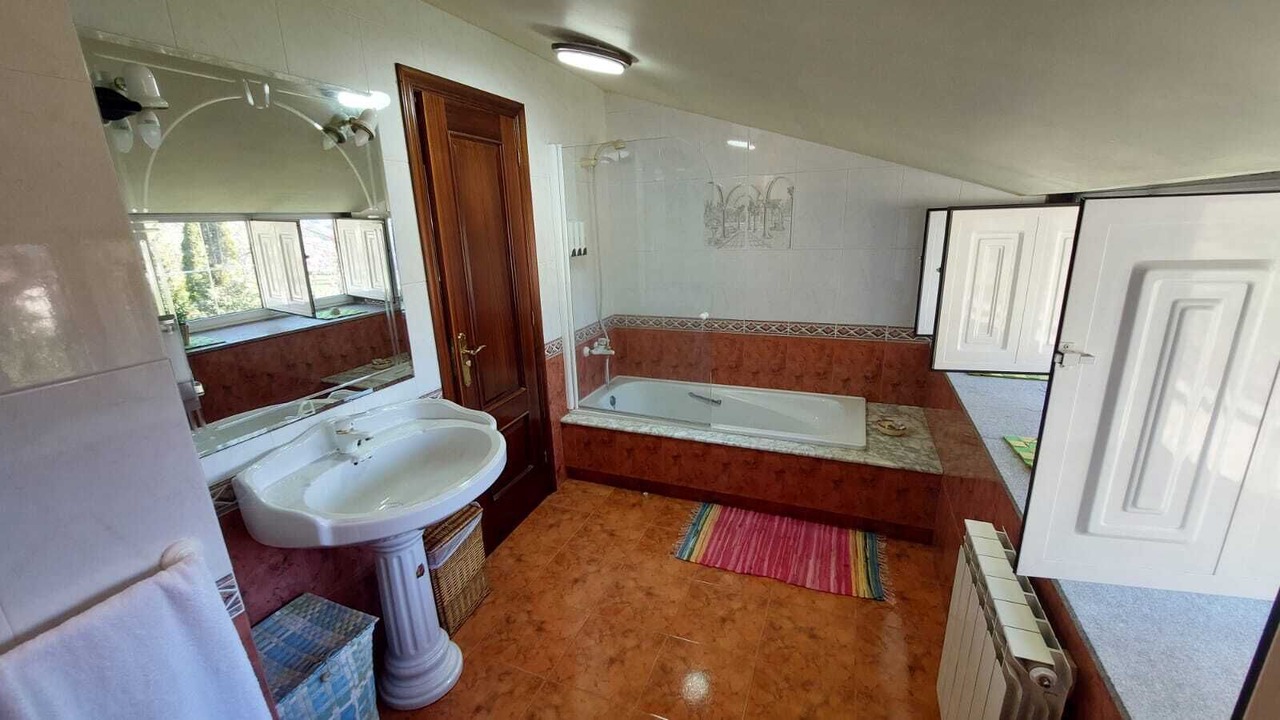 Photo of Bathroom in Morana