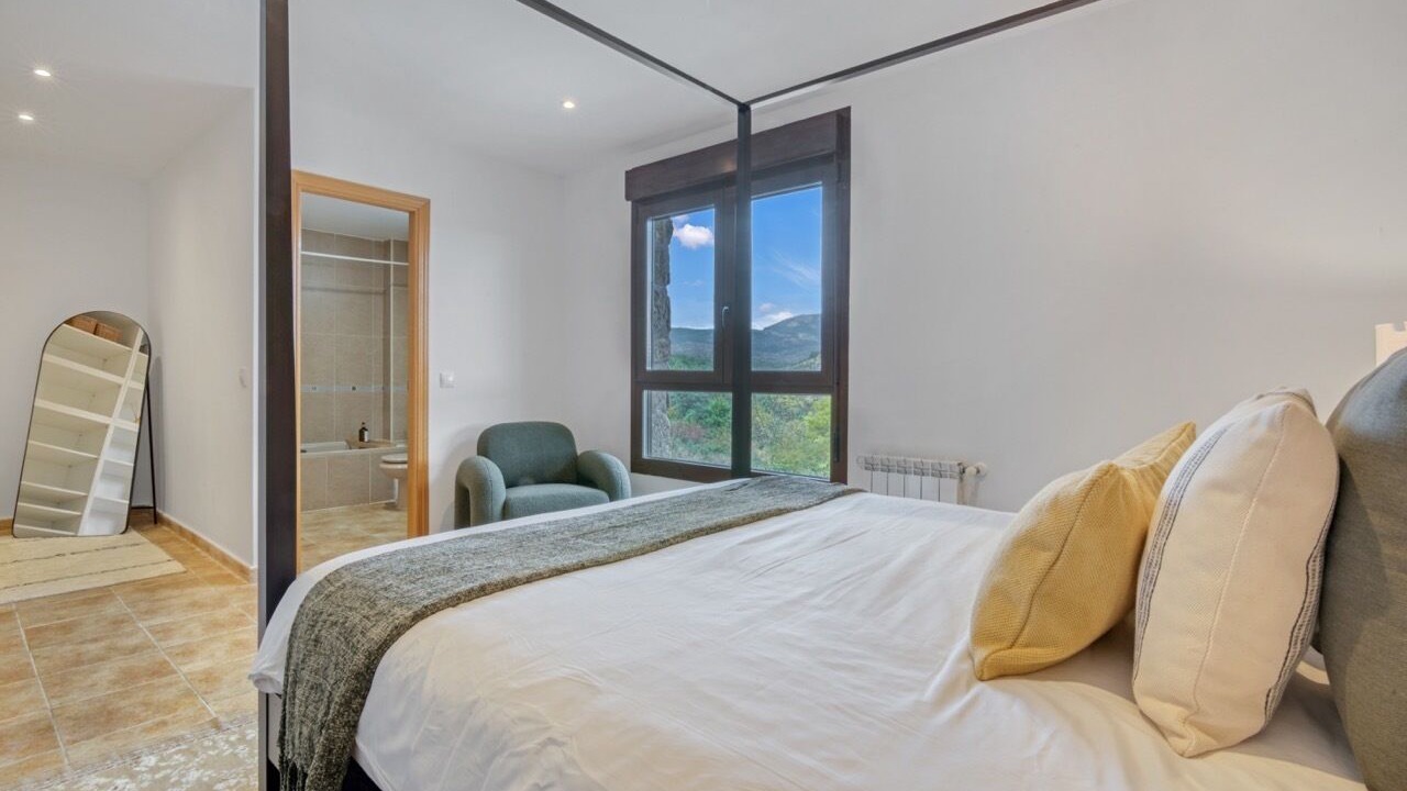 Photo of Bedroom in Miraflores de la Sierra