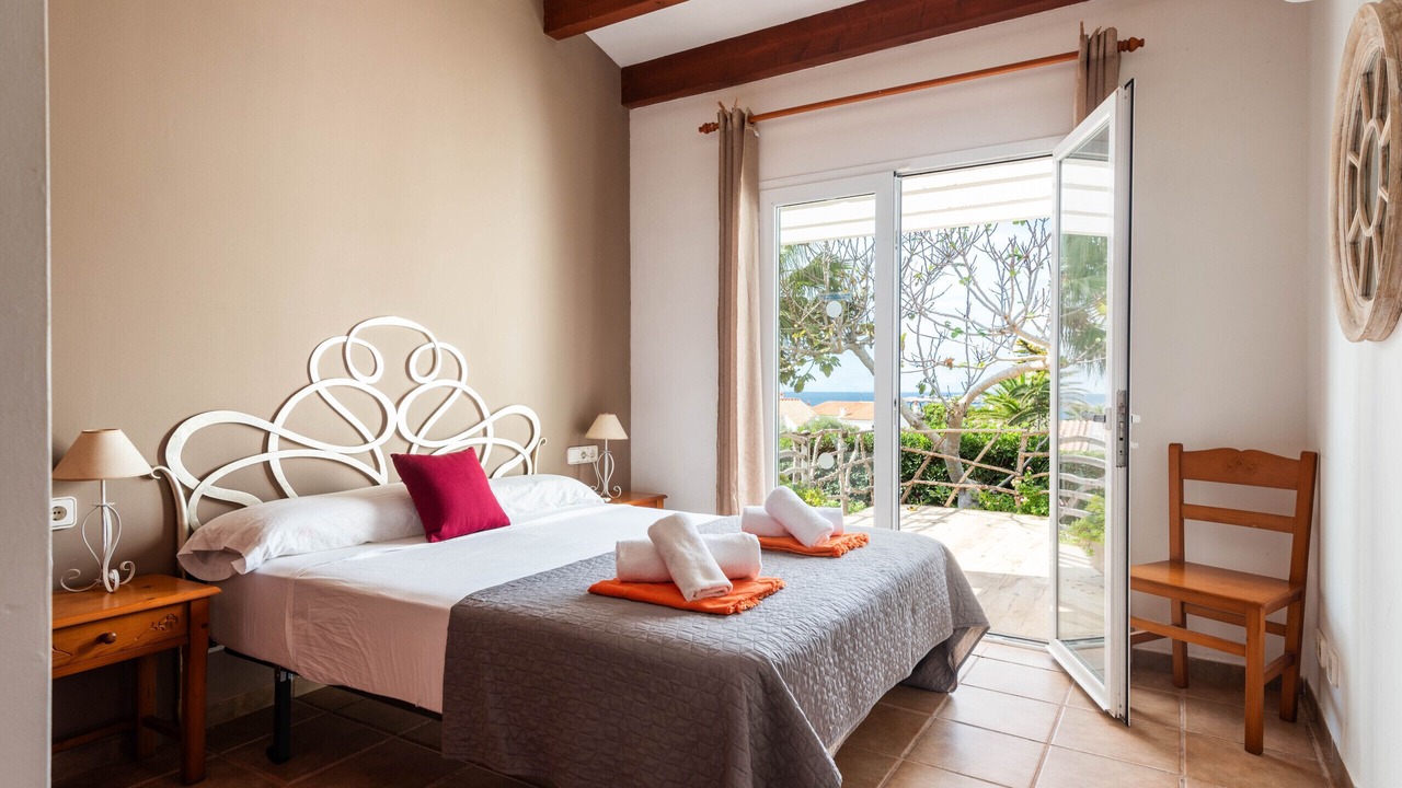Photo of Bedroom in Binibequer Vell