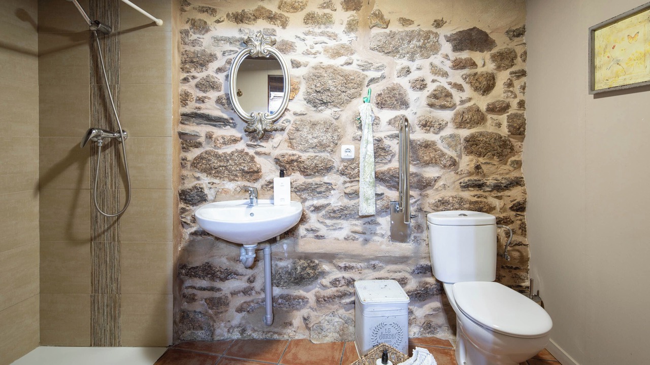 Photo of Bathroom in Catasol