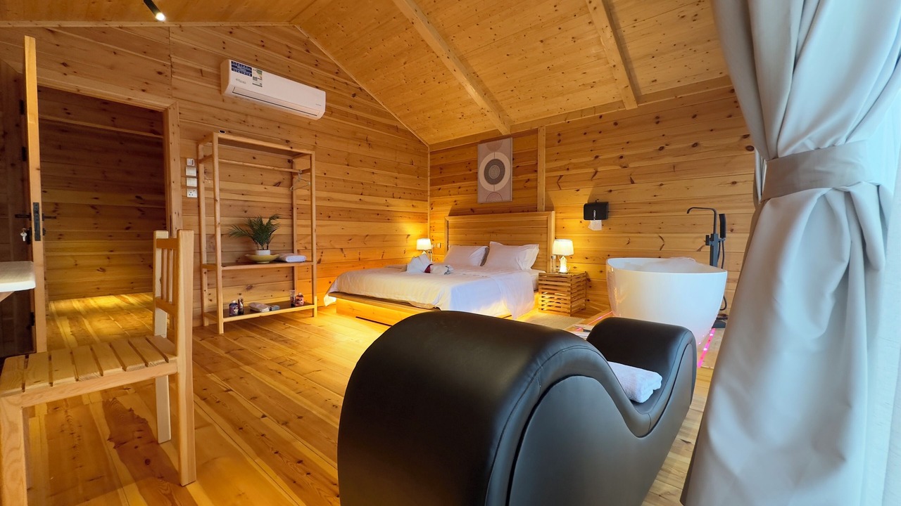 Photo of Bedroom in Dhahban