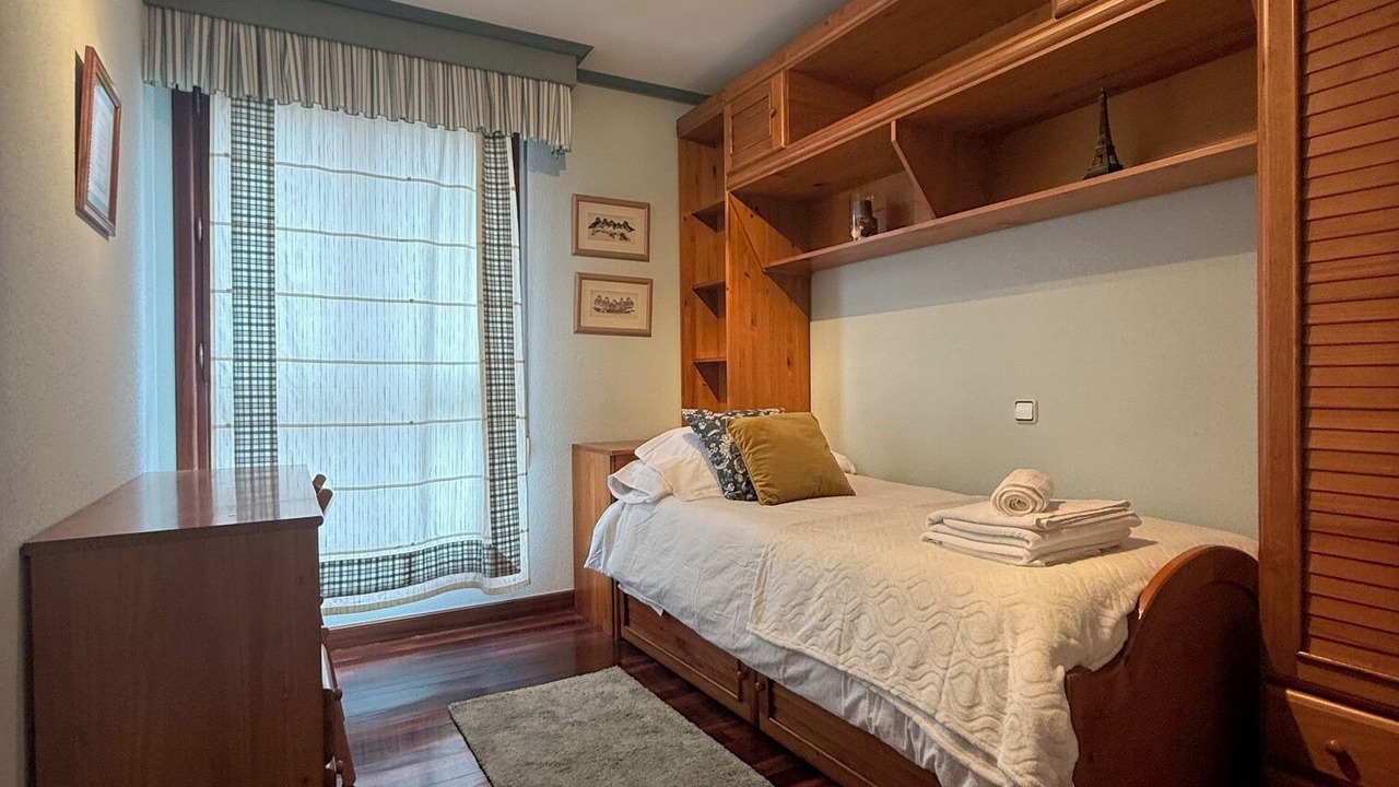 Photo of Bedroom in Saron