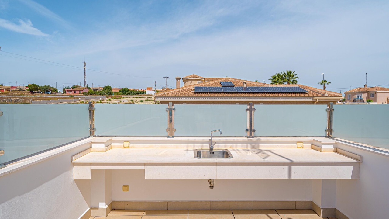 Photo of Patio Balcony in Torremendo