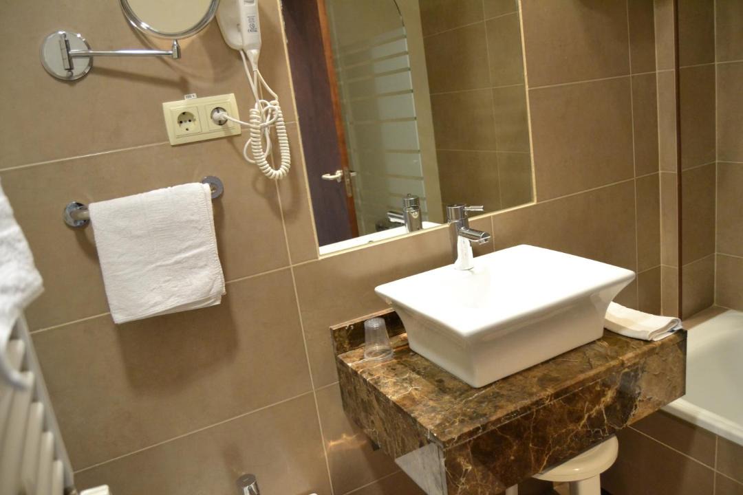Photo of Bathroom in Alcala de Henares