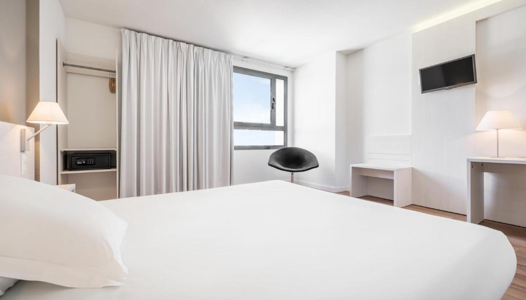 Photo of Bedroom in Benicalap