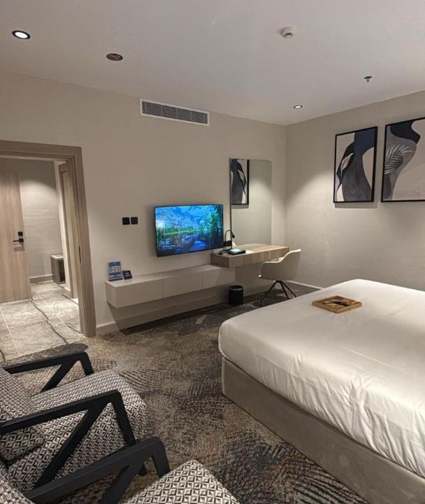 Photo of Bedroom in Haql