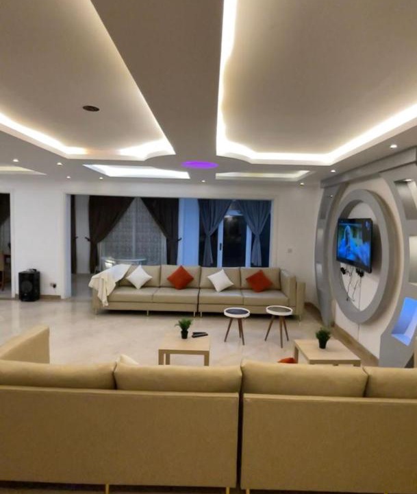 Photo of Livingroom in Durrat Al-Arous