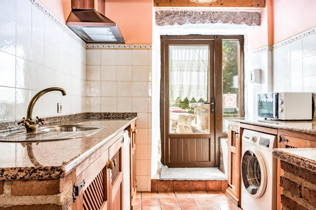 Photo of Kitchen in Navarredonda de Gredos