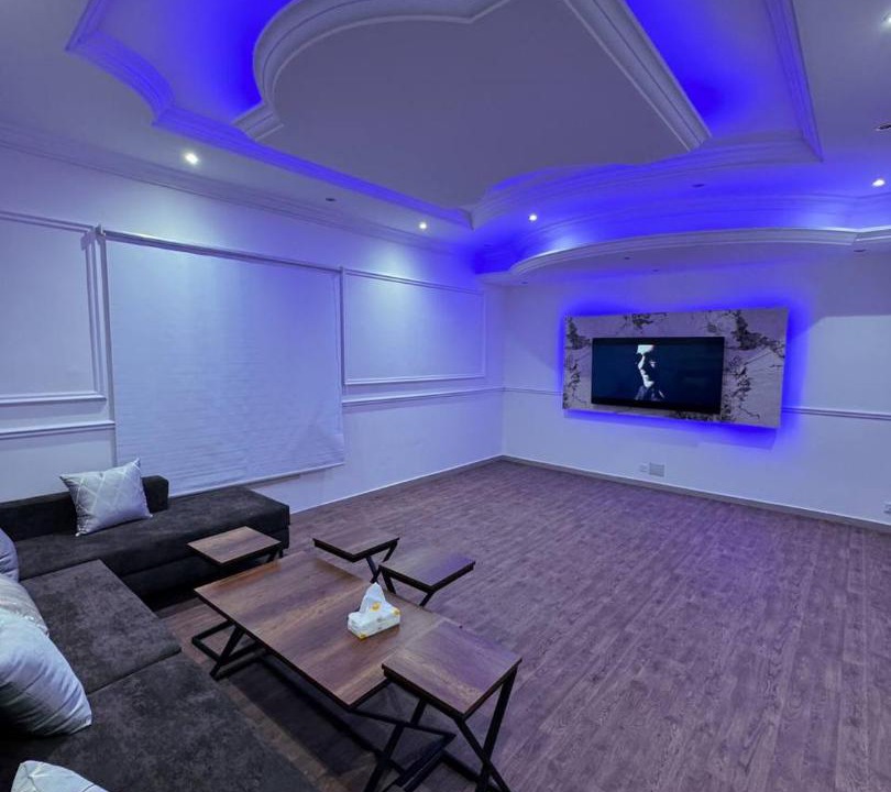Photo of Livingroom in Sari Street