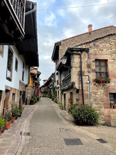 Photo of Buildings in Cartes