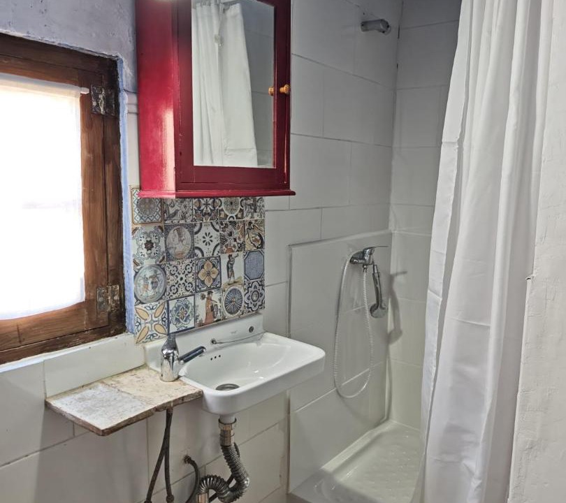 Photo of Bathroom in Angles