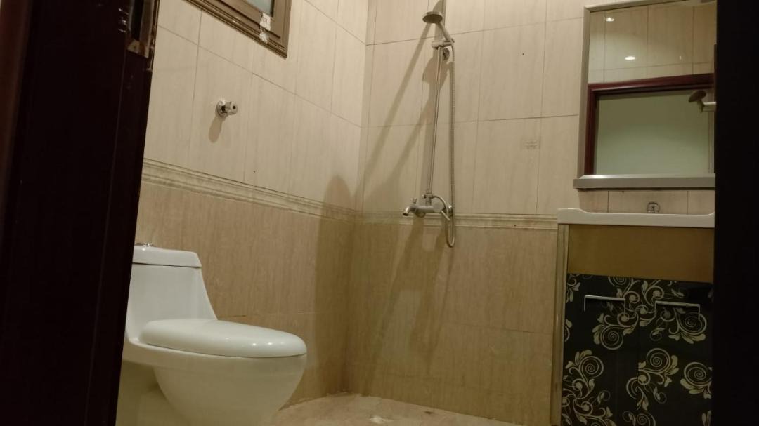 Photo of Bathroom in Hera Street