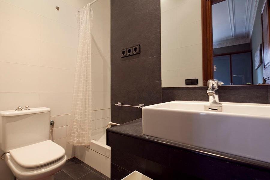 Photo of Bathroom in Esquerra de l'Eixample