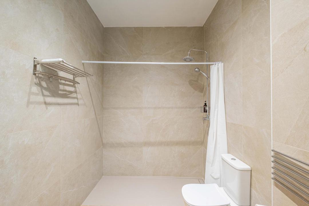 Photo of Bathroom in Benicalap