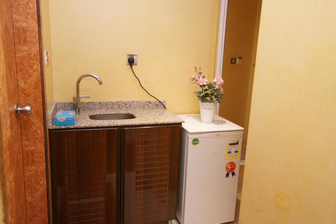 Photo of Bathroom in 60th Street