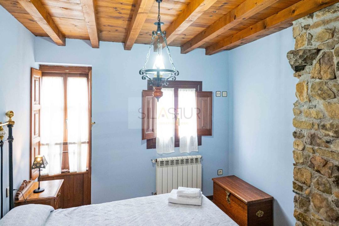 Photo of Bedroom in Luerces