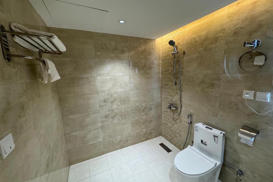 Photo of Bathroom in Haql